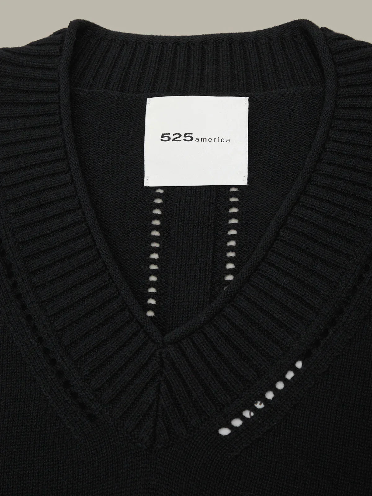 VIRGINIA V NECK PULLOVER