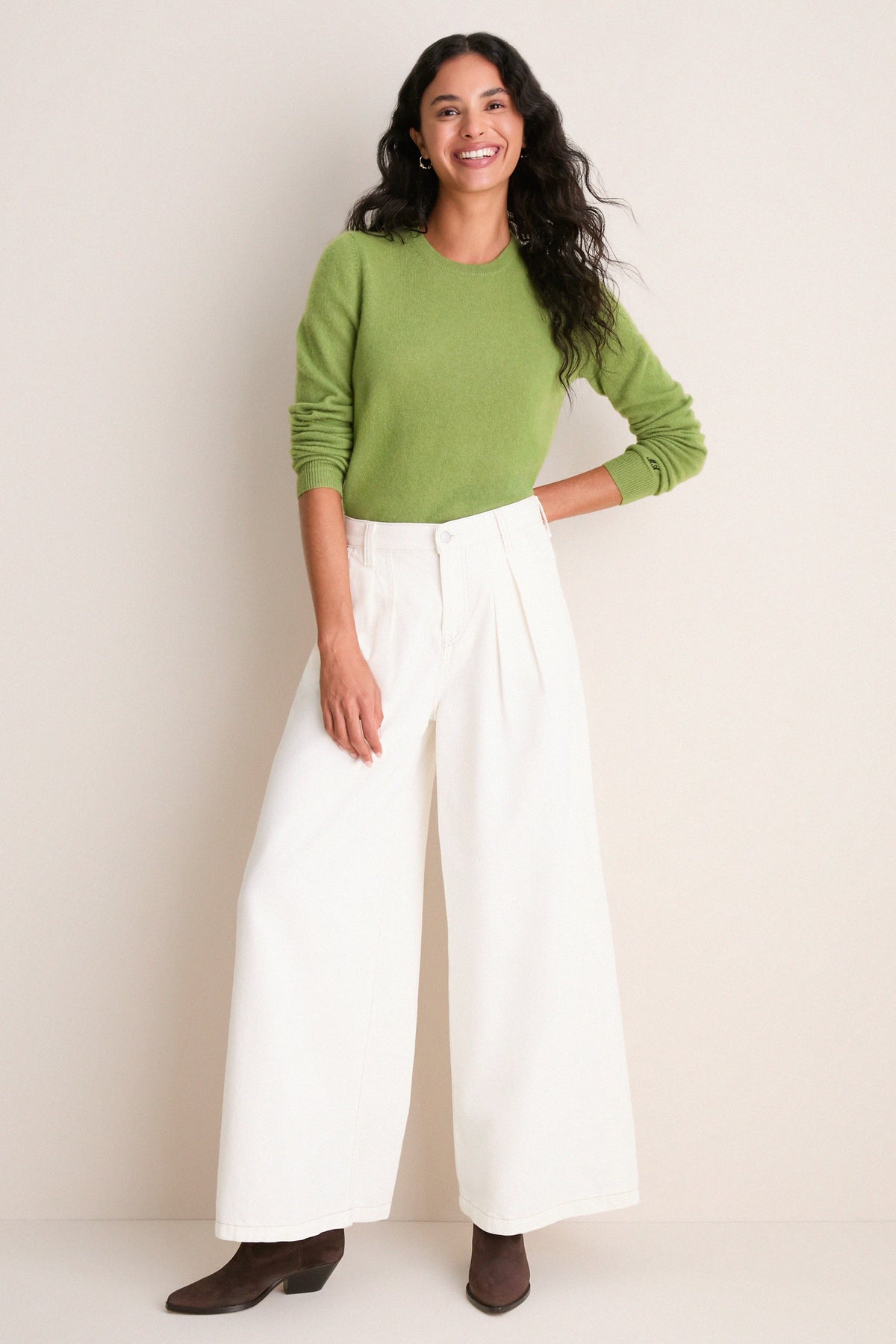 Peridot Cashmere Elizabeth Crewneck