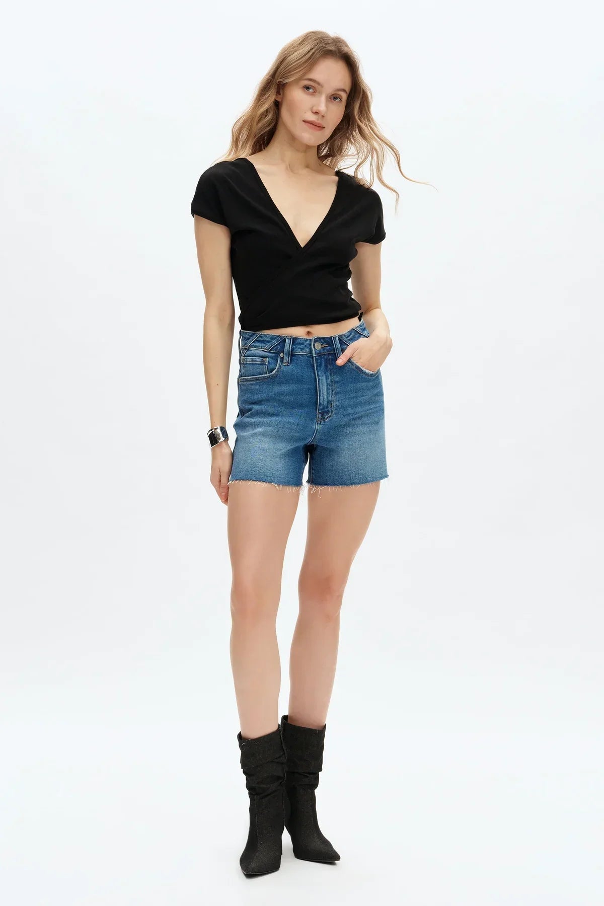 VALENTINE HIGH RISE SHORTS