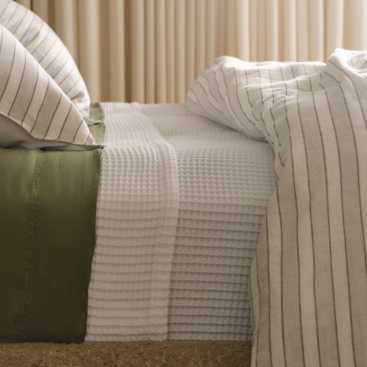 Test Dreamweave Waffle Bed Blanket