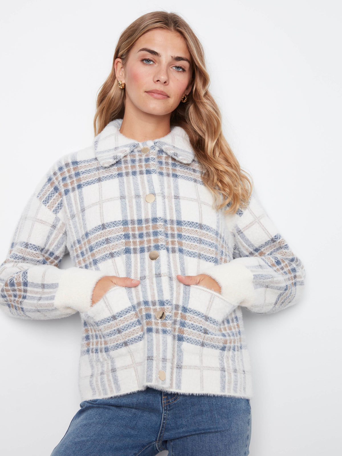 Short Plaid Knit Jacket - Ecru