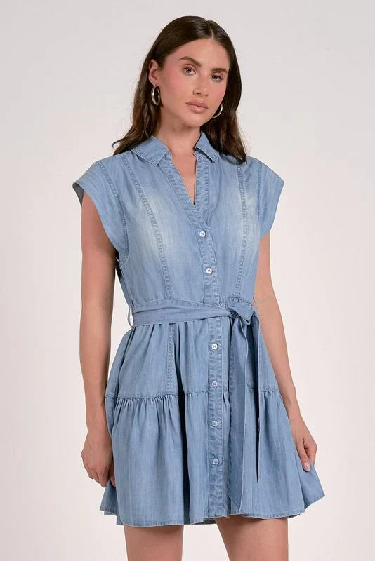 SLEEVELESS COLLARED DRESS