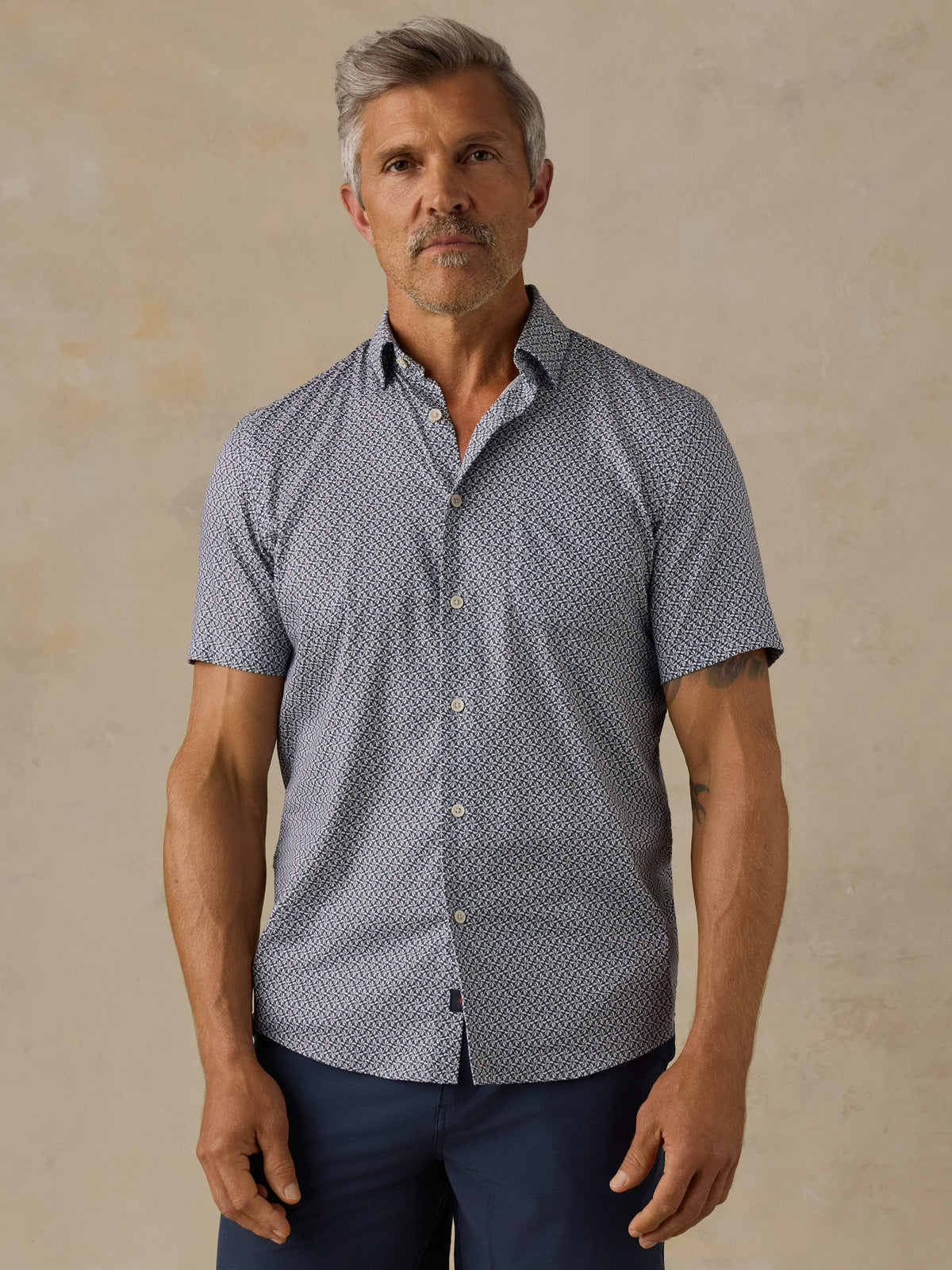 Short-Sleeve Movement Monterey Shirt - Navy Sundial Bloom