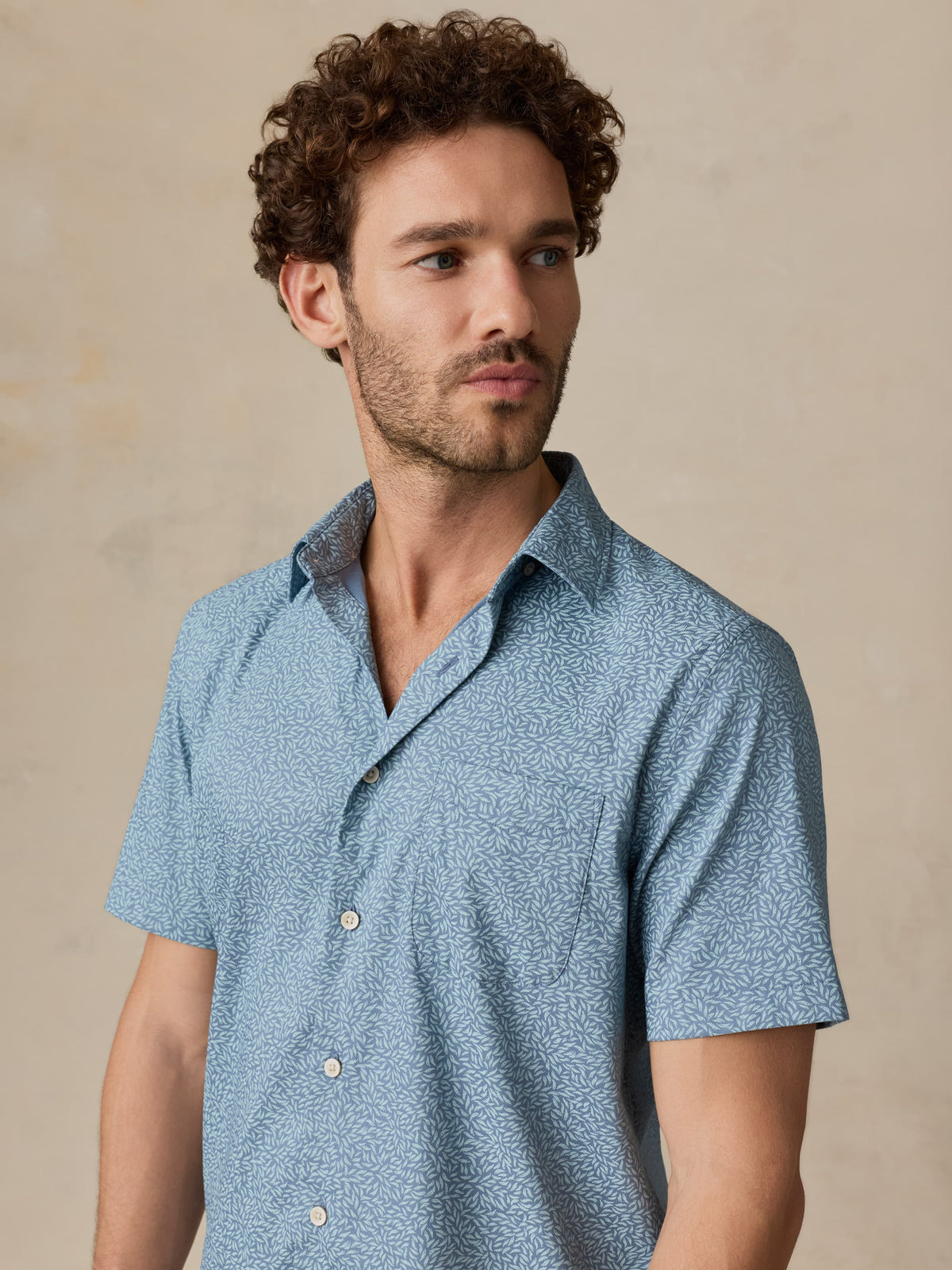 Short-Sleeve Movement Monterey Shirt - Teal Grove Foliage